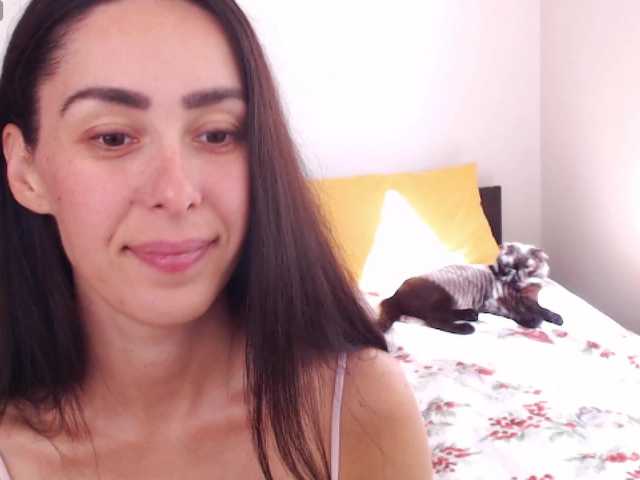 ValeriaFoxx live cam on BongaCams