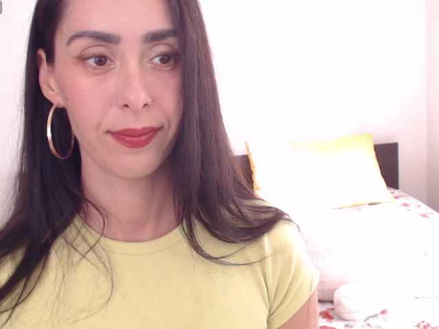 ValeriaFoxx live cam on BongaCams