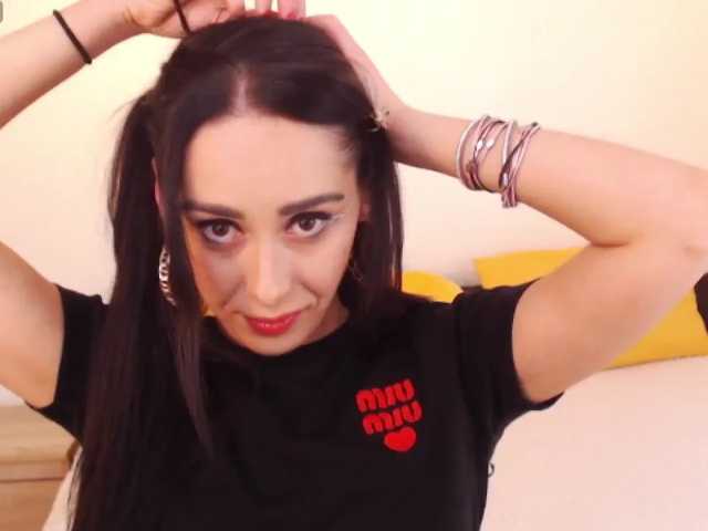 ValeriaFoxx live cam on BongaCams