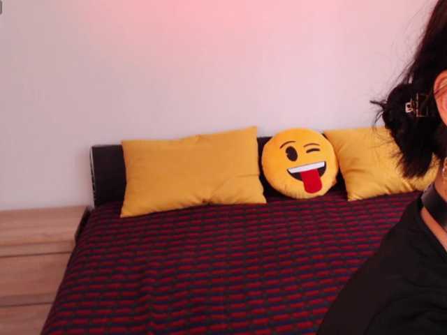 ValeriaFoxx live cam on BongaCams