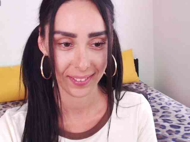 ValeriaFoxx