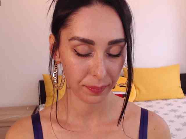 ValeriaFoxx webcam