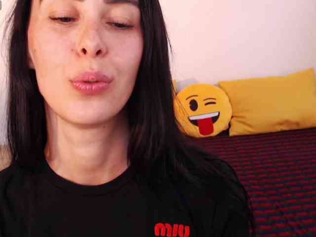 ValeriaFoxx webcam