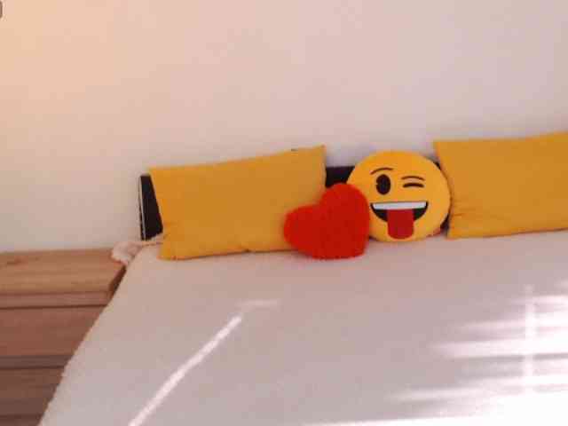 ValeriaFoxx webcam