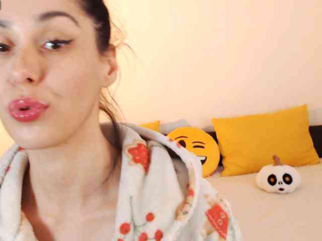 ValeriaFoxx
