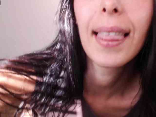 ValeriaFoxx
