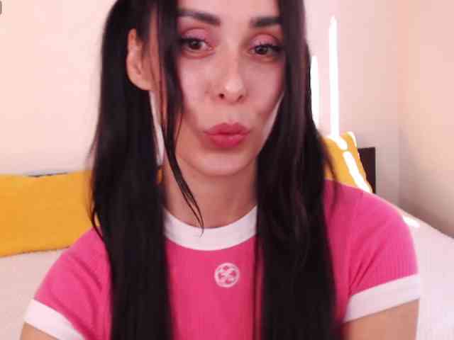 ValeriaFoxx
