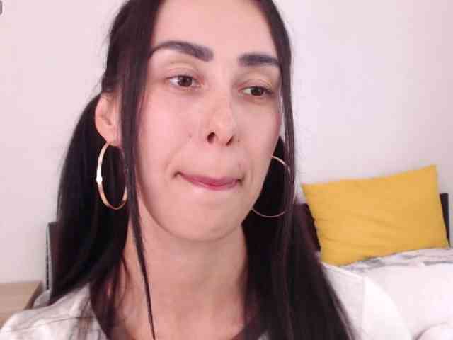 ValeriaFoxx