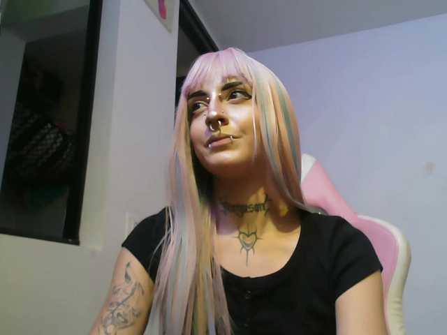 AlinaSvetlana live cam on BongaCams