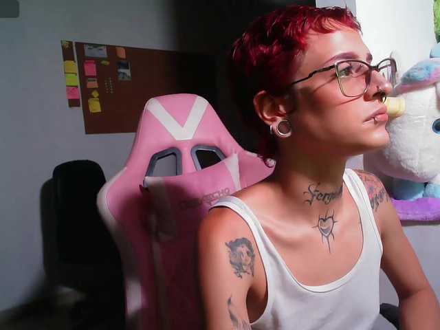 AlinaSvetlana Live Cam on BongaCams