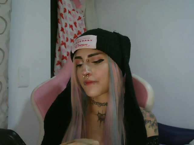 AlinaSvetlana live cam on BongaCams