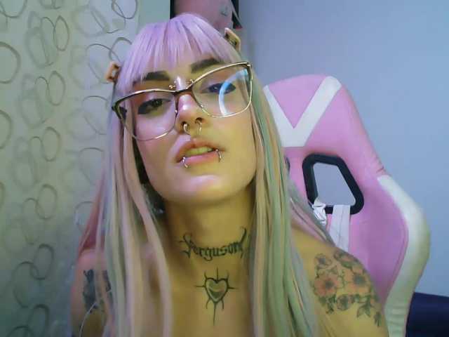 AlinaSvetlana live cam on BongaCams