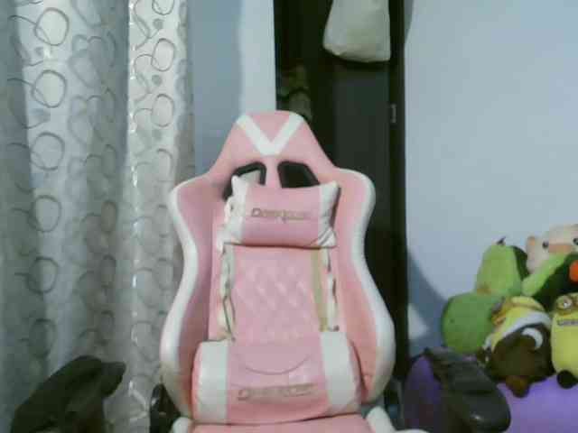 AlinaSvetlana webcam