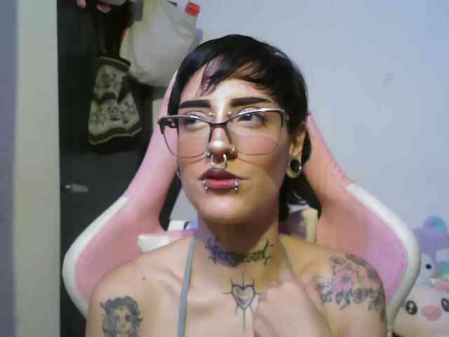 AlinaSvetlana webcam