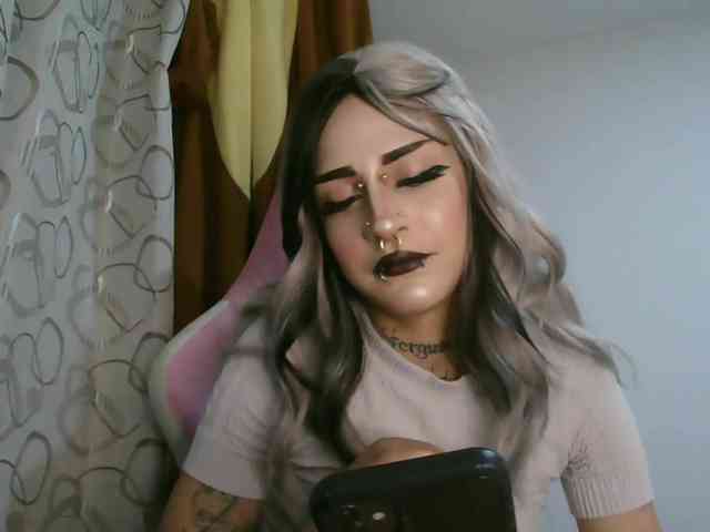 AlinaSvetlana webcam