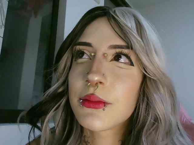 AlinaSvetlana webcam