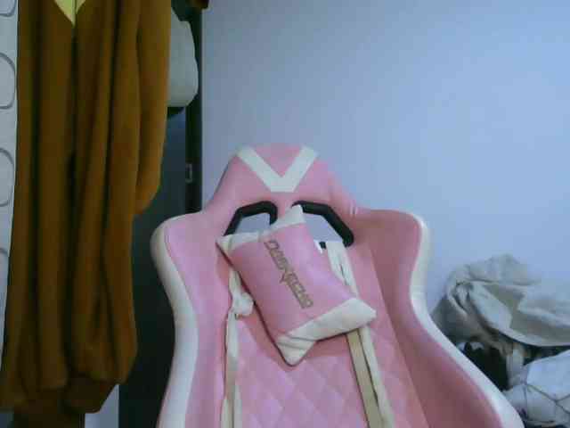 AlinaSvetlana webcam
