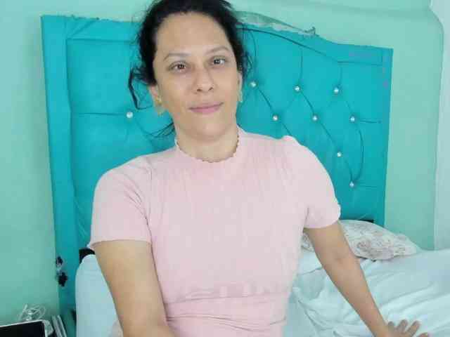 PriscilaSmiith25 webcam