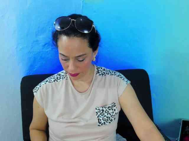 PriscilaSmiith25 webcam