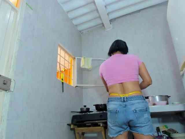 PriscilaSmiith25 webcam