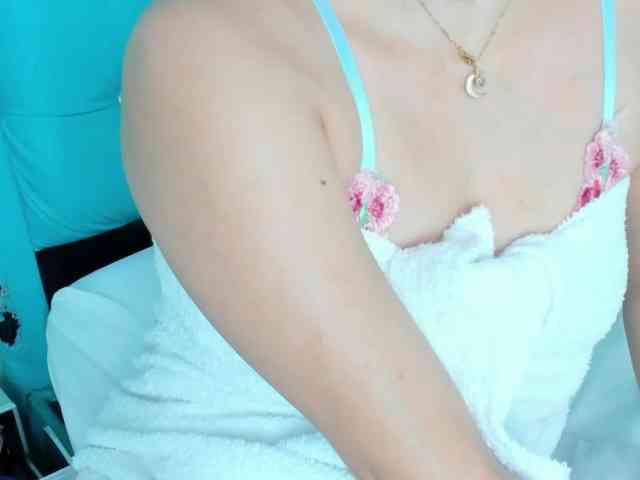 PriscilaSmiith25 webcam