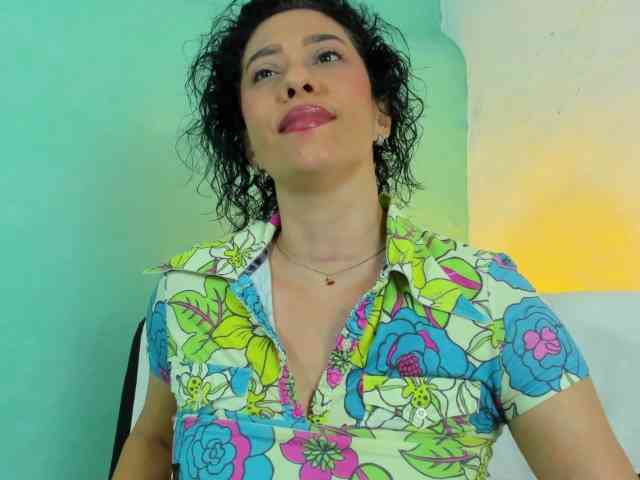 PriscilaSmiith25 webcam