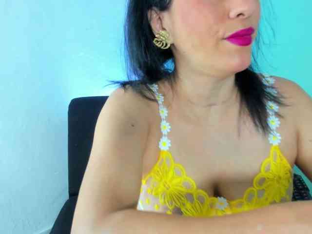 PriscilaSmiith25 webcam