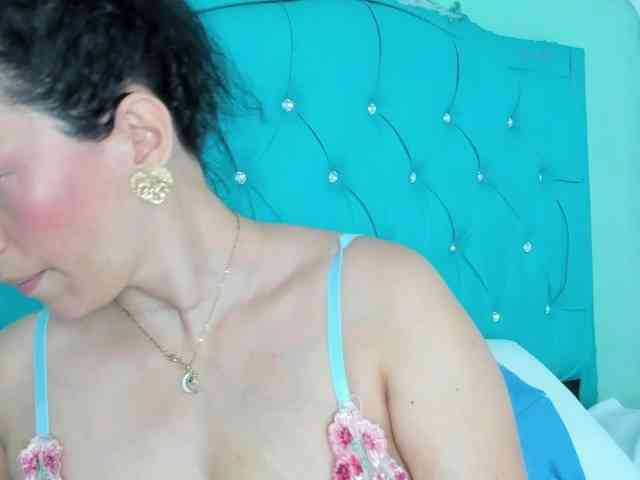 PriscilaSmiith25 webcam