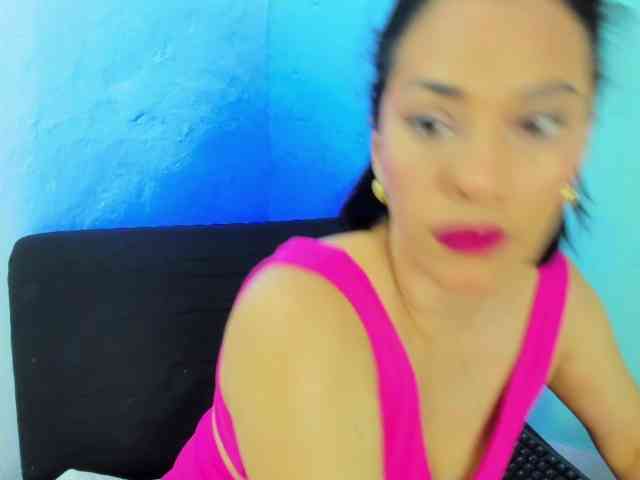 PriscilaSmiith25 webcam