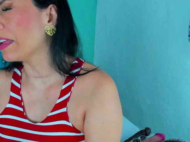 PriscilaSmiith25 webcam