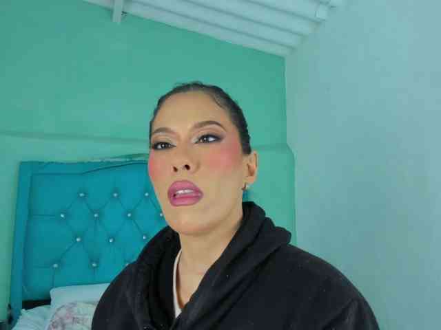 PriscilaSmiith25 webcam