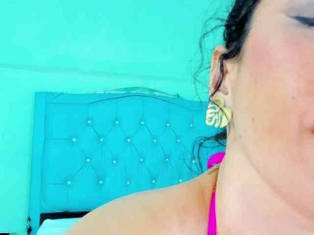 PriscilaSmiith25 webcam