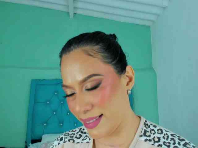 PriscilaSmiith25 webcam