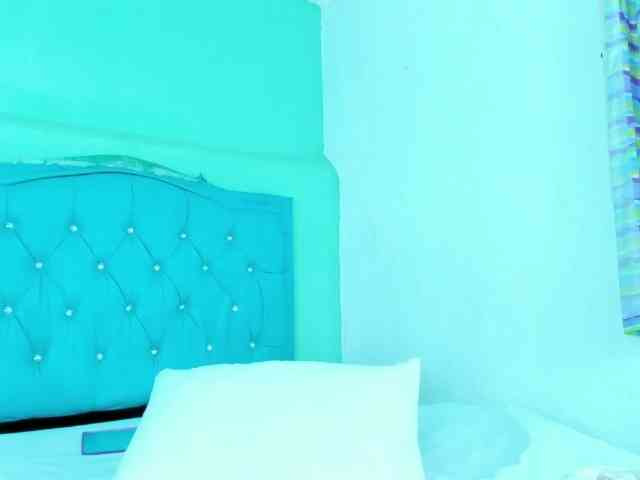 PriscilaSmiith25 webcam