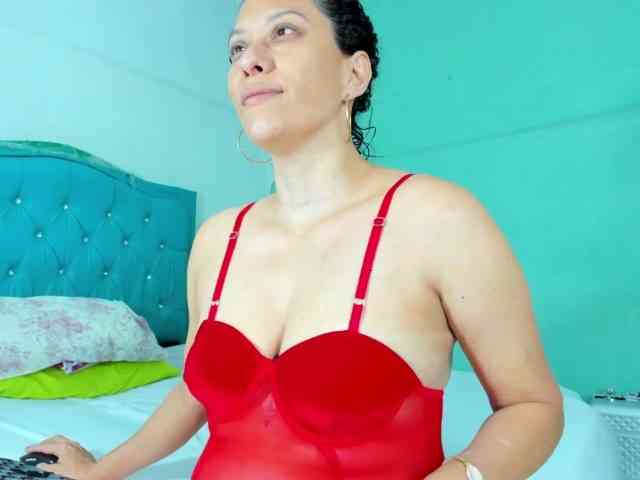 PriscilaSmiith25 webcam