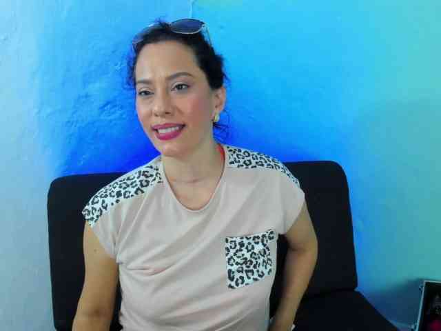 PriscilaSmiith25 webcam