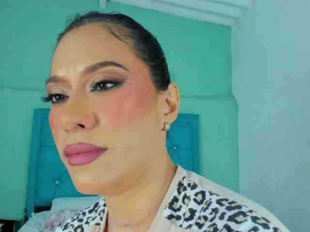 PriscilaSmiith25 webcam