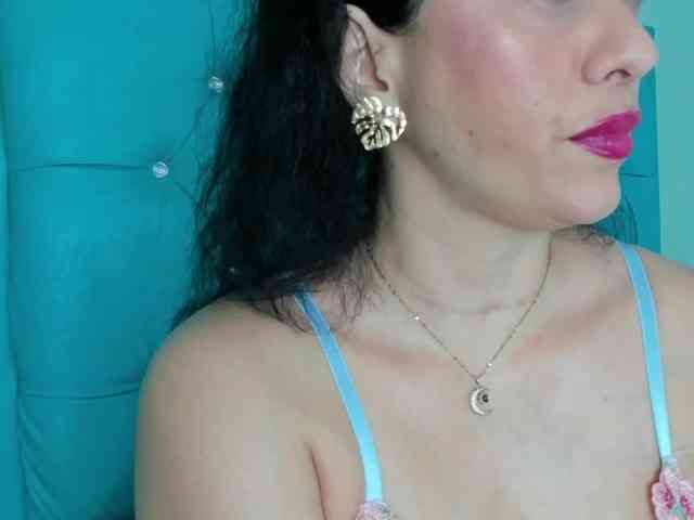 PriscilaSmiith25 webcam