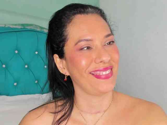 PriscilaSmiith25 webcam