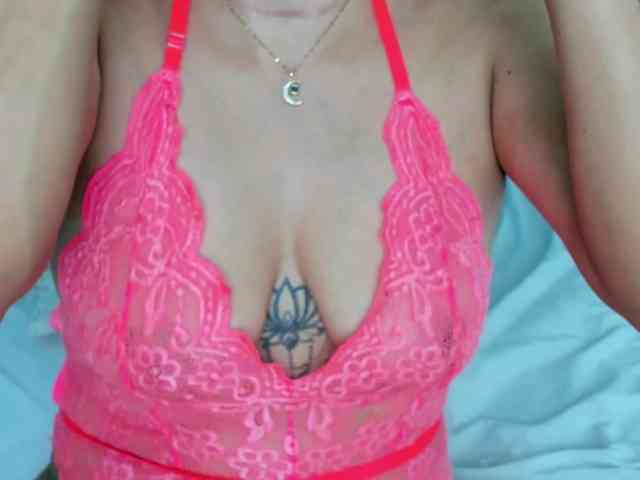 PriscilaSmiith25 webcam