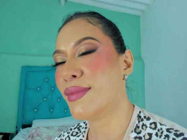 PriscilaSmiith25 webcam