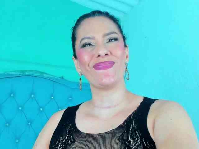 PriscilaSmiith25 webcam