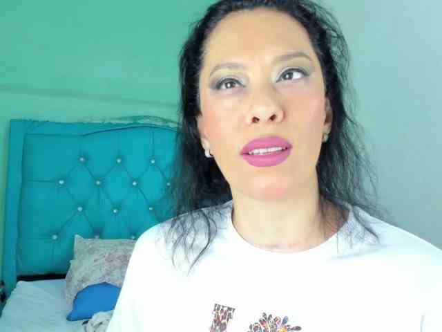 PriscilaSmiith25 webcam