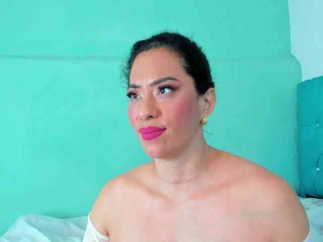 PriscilaSmiith25 webcam