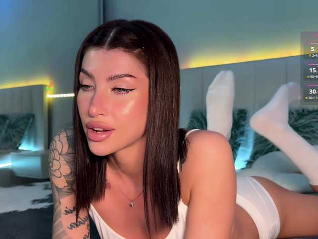 allweneedislove cam belle