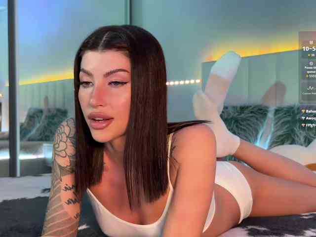 AllweNEEDisLOVE webcam