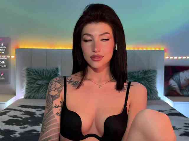 AllweNEEDisLOVE webcam