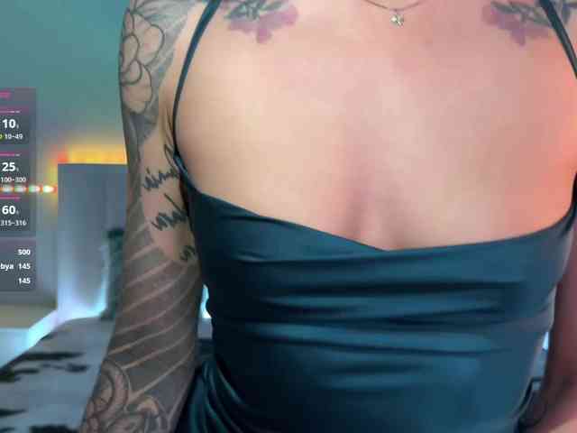 AllweNEEDisLOVE webcam