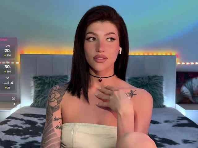 AllweNEEDisLOVE webcam