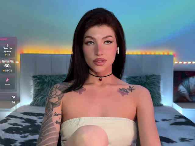 AllweNEEDisLOVE webcam